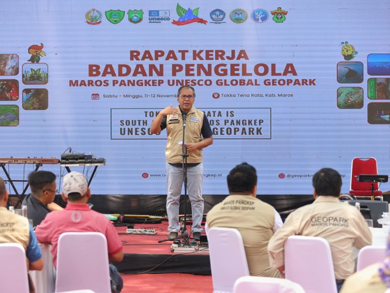 Danny Pomanto Buka Rapat Kerja Badan Pengelola Geopark Maros-Pangkep di Tokka Tena Rata