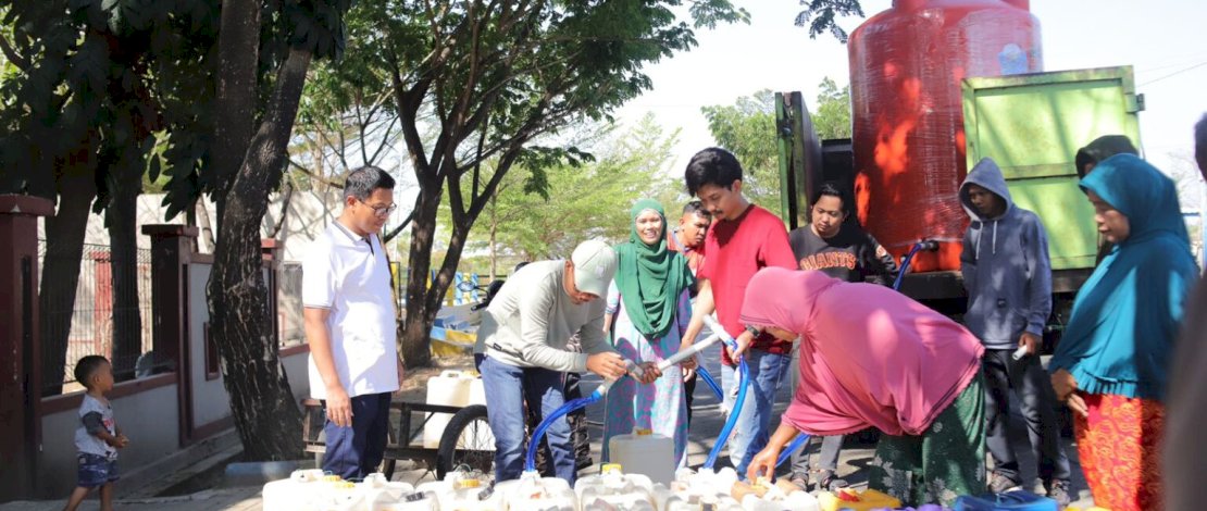 Camat Biringkanaya Pantau Langsung Distribusi Air Bersih, Begini Respon Warga 