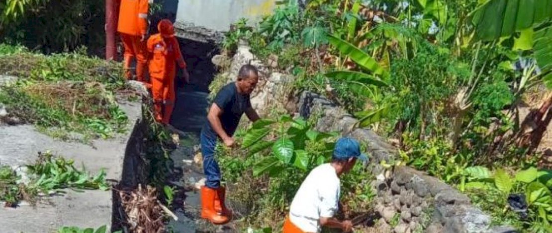 Camat Biringkanaya Pastikan Drainase Bebas Sedimen