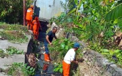 Camat Biringkanaya Pastikan Drainase Bebas Sedimen