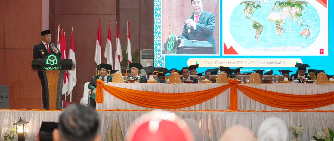 Pj Gubernur Sulsel, Bahtiar Baharuddin, memaparkan lanskap pembangunan Provinsi Sulsel dari jalur laut, darat dan udara, pada Dies Natalis ke-58 UIN Alauddin.