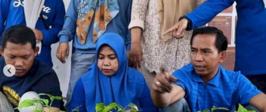 Lurah Sudiang Raya Salurkan 600 Bibit Cabe di Lorong Wisata