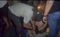 Pencuri Sarang Wallet Dikejar Warga hingga ke Atap Rumah