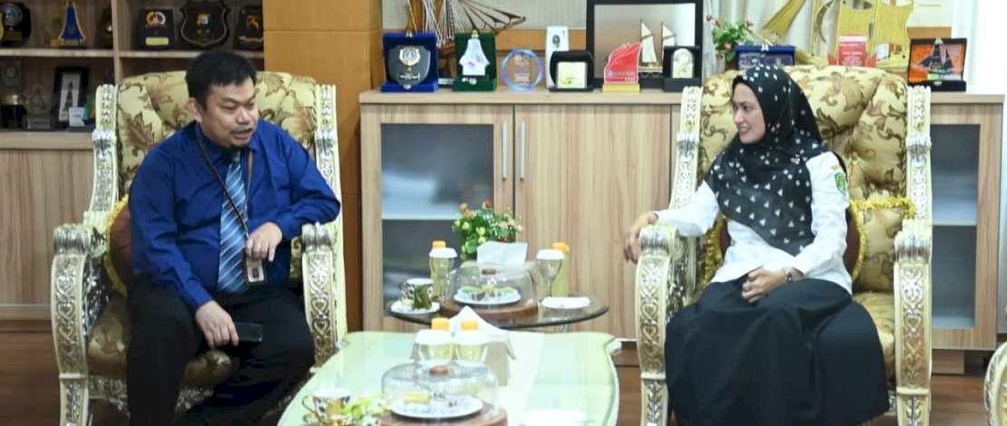 Dorong Kesadaran Masyarakat Bayar Pajak, Bupati Lutra Terima Kunjungan Kepala KP2KP Dorong Kesadaran Masyarakat Bayar Pajak, Bupati Lutra Terima Kunjungan Kepala KP2KP