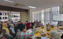 Jelang Pengukuhan Pengurus Baru, Dekranasda Sulsel Rapat Persiapan Rakor 2023-2024 