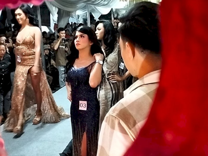 Tidak Punya Izin Keramaian, Tripika Bontoala Hentikan Kontes Waria