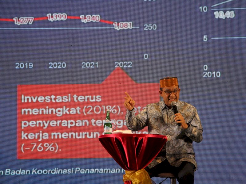 FOTO Anies Baswedan Ungkap Visi tentang Demokrasi dan Ekonomi di Diskusi Capres 2024 Makassar