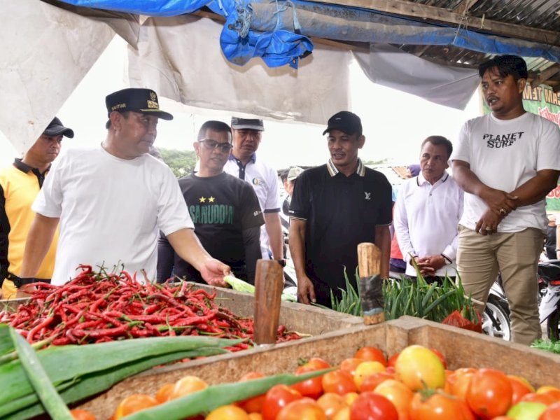 Kendalikan Inflasi, Disperindag Sulsel - Pemkab Bone Gelar Pasar Murah 