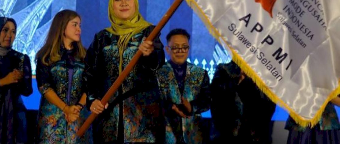 Pengurus Asosiasi Perancang Pengusaha Mode Indonesia (APPMI) Sulsel Periode 2023 - 2028 resmi dikukuhkan, di Hotel Aston Makassar, Sabtu malam, 18 November 2023.