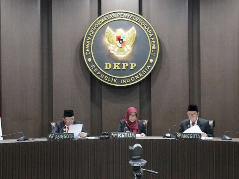 DKPP Sidang Dugaan Pelanggaran Kode Etik Delapan Penyelenggara Pemilu