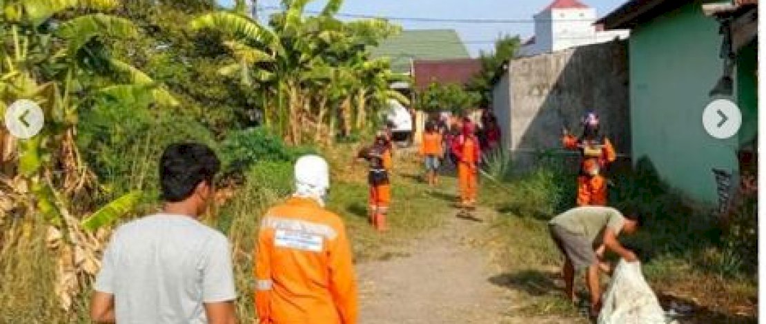 Giat Sabtu Bersih di Kelurahan Berua, Warga dan Pemerintah Bersinergi Bersihkan&nbsp; Wilayah RW 006 Jl. Nur Aqsa