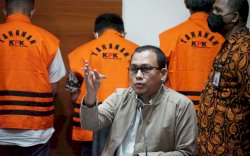 Dugaan Korupsi Pengadaan APD, KPK Geledah BNPB, Kemenkes, dan LKPP