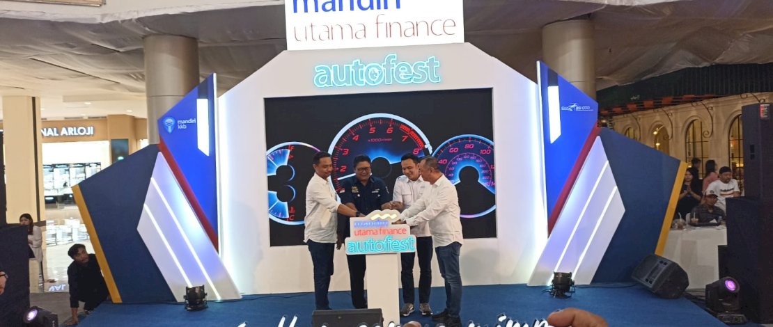 Pembukaan MUF Auto Fest 2023, di Atrium Trans Studi Mall (TSM) Makassar, Selasa, (21/11/2023).