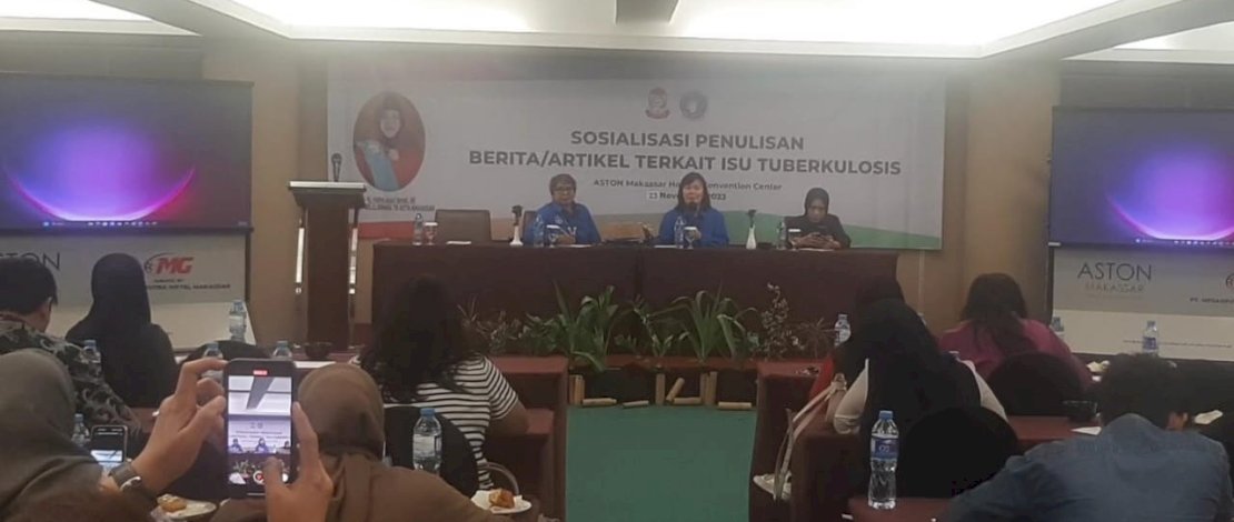 Sosialisasi penulisan untuk mendukung langkah pencegahan terhadap penyakit tuberkulosis (TB) atau TBC, yang berlangsung di Hotel Aston, Kamis, 23 November 2023.