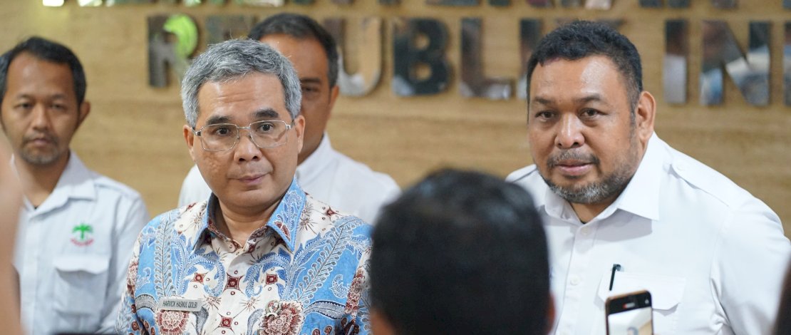 Wakil Menteri Pertanian Harvick Hasnul Qolbi usai menerima kunjungan delegasi Ministry of Agriculture, Livestock, Fisheries and Forestry (MALFF) - Republic Democratic Timor Leste (RDTL) di Kantor Pusat Kementerian Pertanian, Jakarta, Kamis, 23 November 2023.