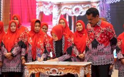 Sofha Marwah Bahtiar Kukuhkan Enam Pj Ketua Dekranasda Kabupaten Kota