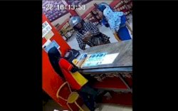 Terekam CCTV, Pasutri di Maros Diduga Tipu Pedagang Kelontong Sambil Gendong Anak