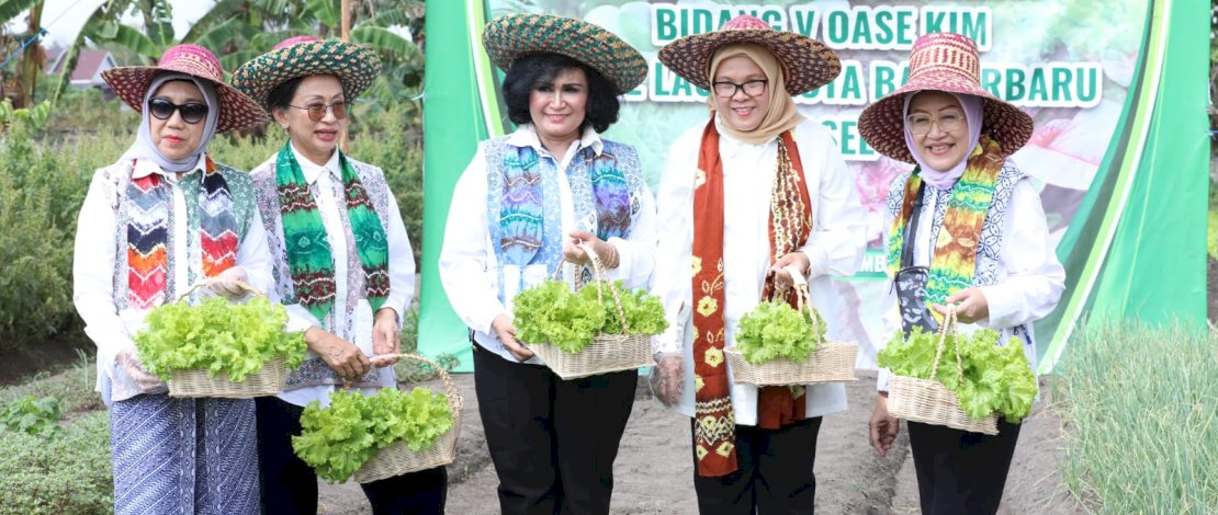 Bidang V OASE-KIM melaksanakan Bimbingan Teknis (Bimtek) dan peninjauan ke Kelompok Wanita Tani (KWT) Sri Rejeki di Banjar Baru.