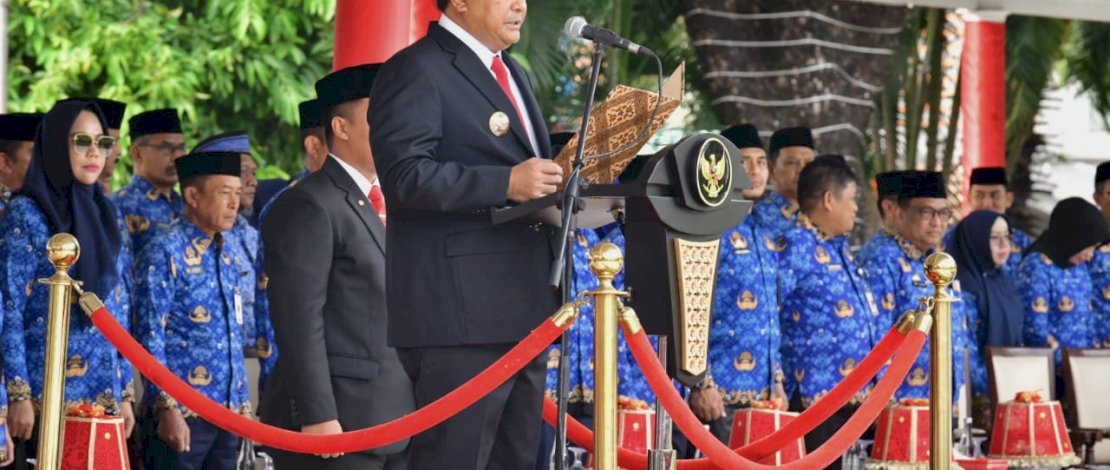 Penjabat Gubernur Sulsel, Bahtiar Baharuddin, memimpin upacara peringatan Hari Ulang Tahun (HUT) Korps Pegawai Republik Indonesia (Korpri), di Lapangan Upacara Rumah Jabatan Gubernur, Rabu, 29 November 2023. Penjabat Gubernur Sulsel, Bahtiar Baharuddin, memimpin upacara peringatan Hari Ulang Tahun (HUT) Korps Pegawai Republik Indonesia (Korpri), di Lapangan Upacara Rumah Jabatan Gubernur, Rabu, 29 November 2023.
