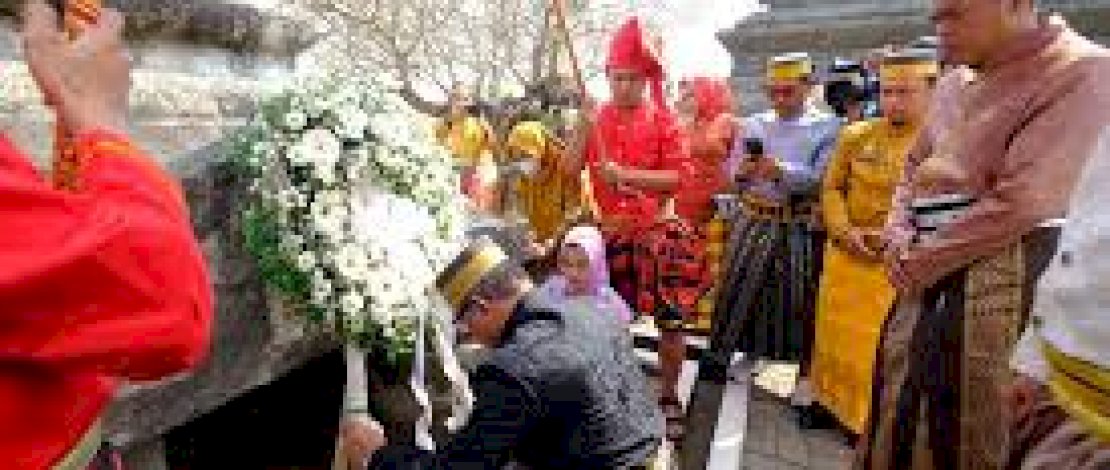 Hargai Jasa Pahlawan, Pemkab Gowa Lakukan Ziarah Makam 