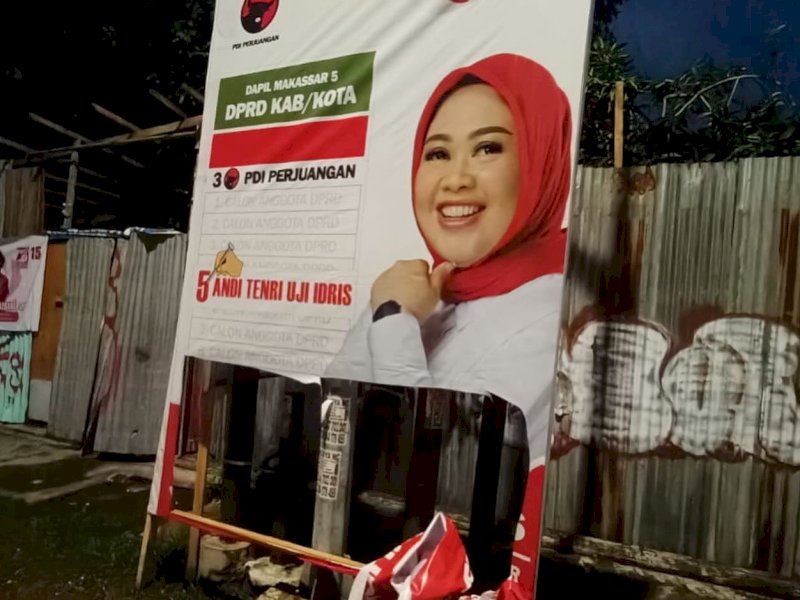 Baru Terpasang Beberapa Hari, Baliho Andi Tenri Uji Banyak yang Dirobek