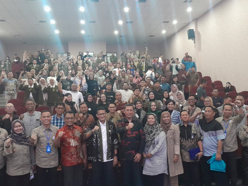 Dihadiri Sandiaga Uno, Poltekpar Makassar Gelar Bincang Alumni