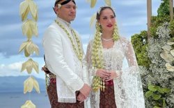 Pernikahan Mewah BCL dan Tiko Aryawardhana: Tradisi Jawa dan Kehadiran Mertua Menyentuh Hati