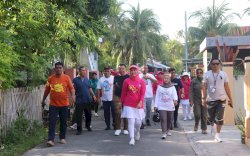 Meriah, Ribuan Warga Ikuti Jalan Sehat HKG PKK Ke-51 di Batangmata Selayar