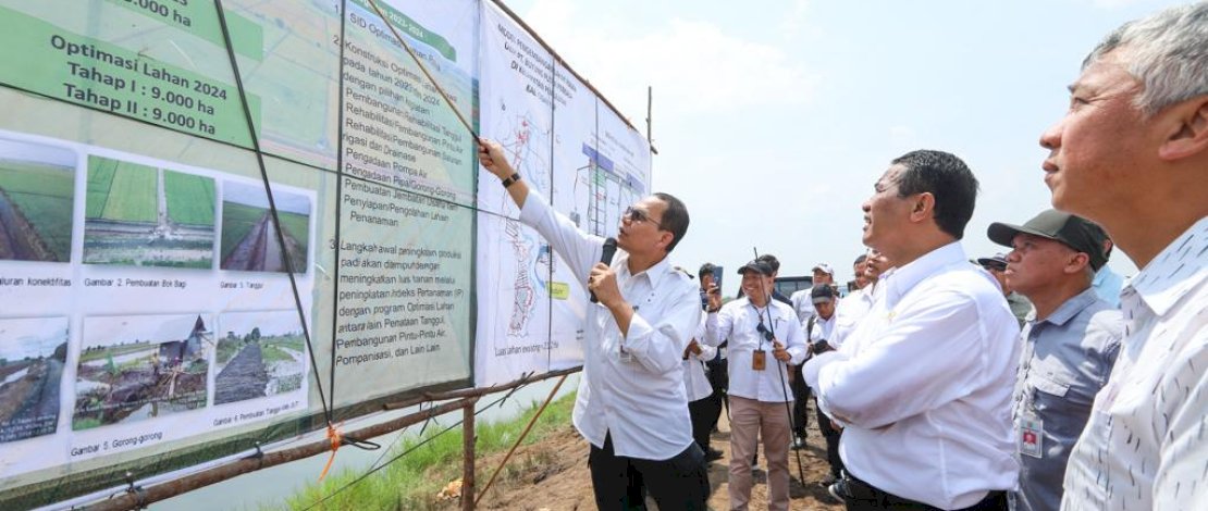 Mentan Andi Amran Sulaiman targetkan optimasi lahan rawa meningkatkan indeks pertanaman (IP) minimal 2 kalo dalam setahun.