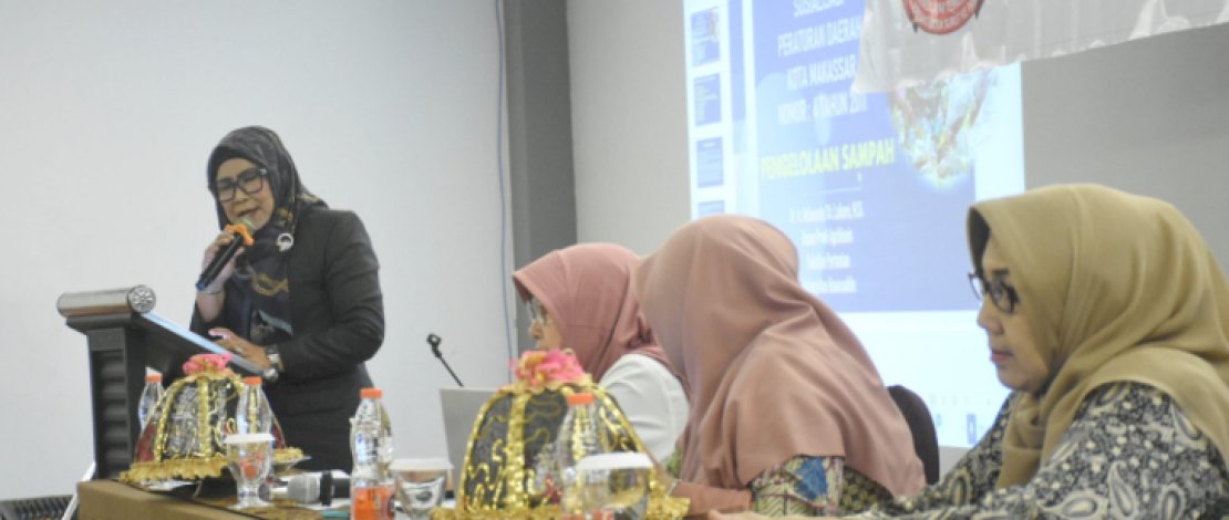 Apiaty Amin Syam Ajak Warga Manfaatkan Sampah Jadi Barang Bernilai Ekonomis