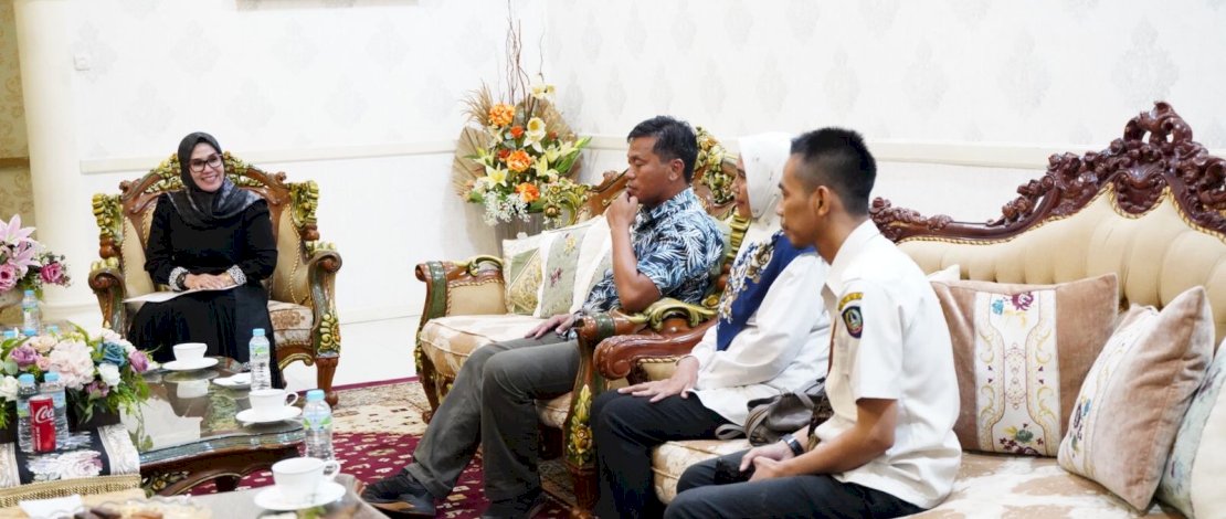 Pemprov Sulsel Serahkan Berkas Hasil Seleksi Calon Anggota KI ke DPRD Sulsel