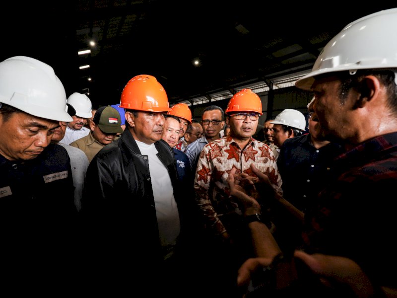 Danny Pomanto Dampingi Pj Gubernur Bahtiar Baharuddin Cek Ketersediaan Gula dan Minyak Goreng di Gudang