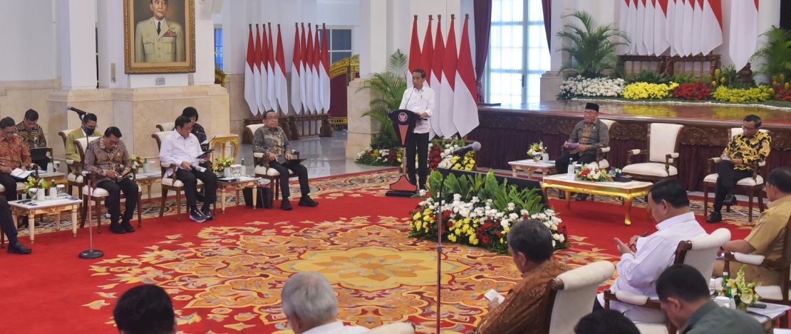 Presiden Jokowi saat memimpin Sidang Kabinet Paripurna, di Istana Negara, Jakarta, Senin, 11 Desember 2023. Presiden Jokowi saat memimpin Sidang Kabinet Paripurna, di Istana Negara, Jakarta, Senin, 11 Desember 2023.