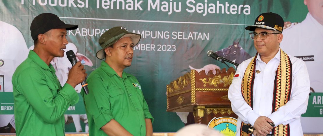 Wamentan saat meninjau Unit Usaha KPT Maju Sejahtera Lampung Selatan, Selasa, 12 Desember 2023.
