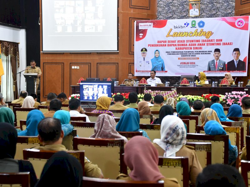 Dikukuhkan Kepala BKKBN Sulsel, Pj Bupati dan Ketua PKK Sinjai Gerak Cepat Atasi Stunting