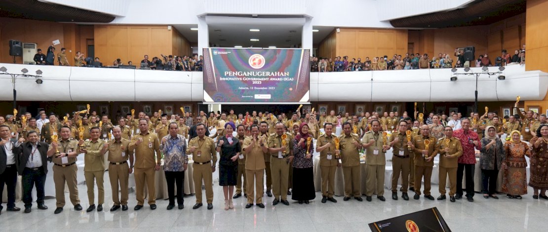 Innovative Government Award (IGA) 2023, di Gedung Sasana Bhakti Praja (SBP), Kantor Kementerian Dalam Negeri, Jakarta, Selasa, 12 Desember 2023.