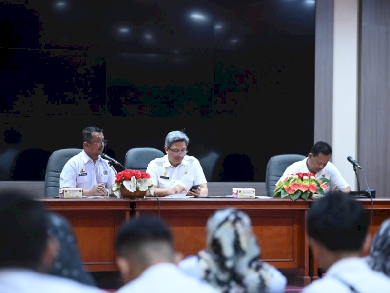 Bersama Satgas Pangan, Pj Sekda Sulsel Panggil Distributor Bahas Harga Bahan Pokok Jelang Nataru 