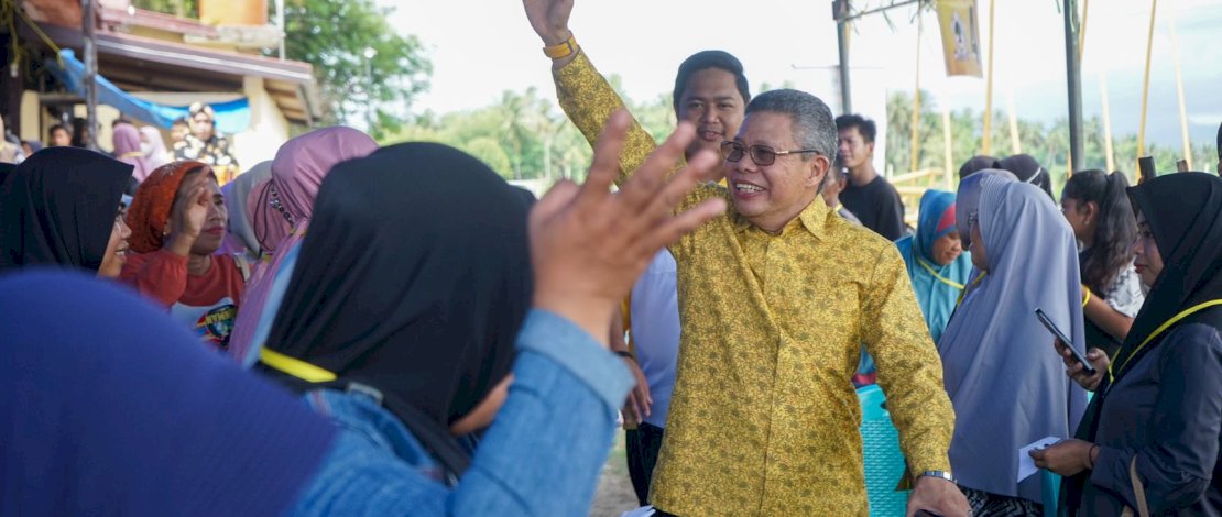 Taufan Pawe saat sosialisasi di Kabupaten Barru, Rabu, 13 Desember 2023. Taufan Pawe saat sosialisasi di Kabupaten Barru, Rabu, 13 Desember 2023.