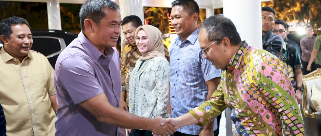 Danny Pomanto Dinner Satu Meja dengan KSAD TNI, Pj Gubernur dan Pangdam XIV Hasanuddin 