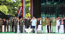 Wali Kota Danny Pomanto Ikut Rayakan Hari Juang TNI AD dengan Cara Berbagi