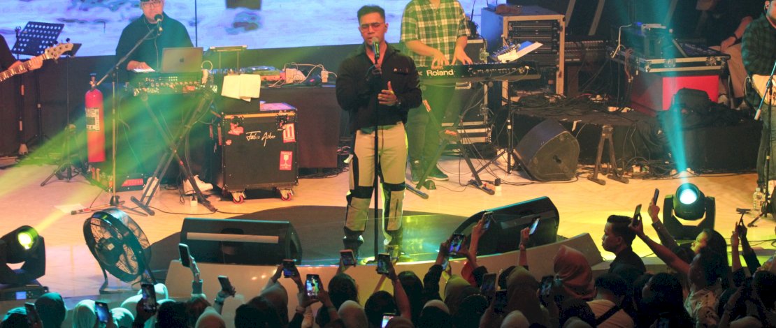 Bawakan 12 Lagu, Fabio Asher Sukses Bikin Galau Penonton Miracle In Desember
