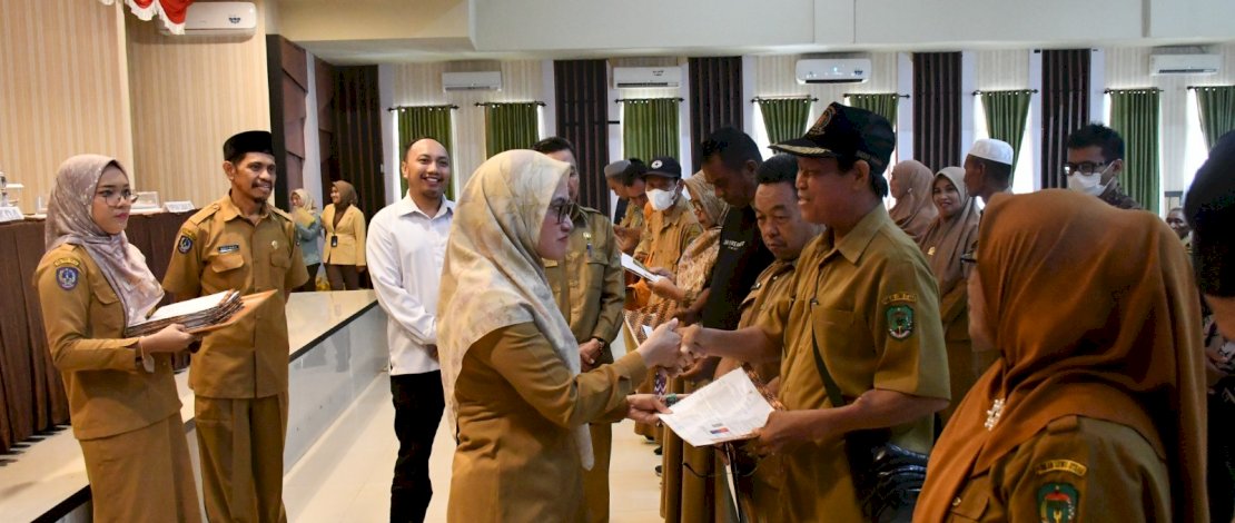 Bupati Indah Ucap Terima Kasih untuk 52 ASN Lutra yang Masuki Purna Bakti
