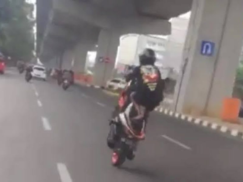 Lakukan Aksi Freestyle Berbahaya, Pelajar 17 Tahun Ditangkap Polisi