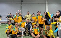 Serahkan Hadiah Fun Futsal, Rudianto Lallo: Alumni SMA 6 Harus Bersatu 