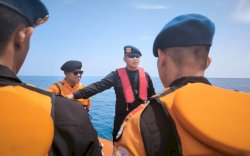 Patroli Bersama SAR Brimob dan Basarnas Bone, Sasar 4 Mil Teluk Bone