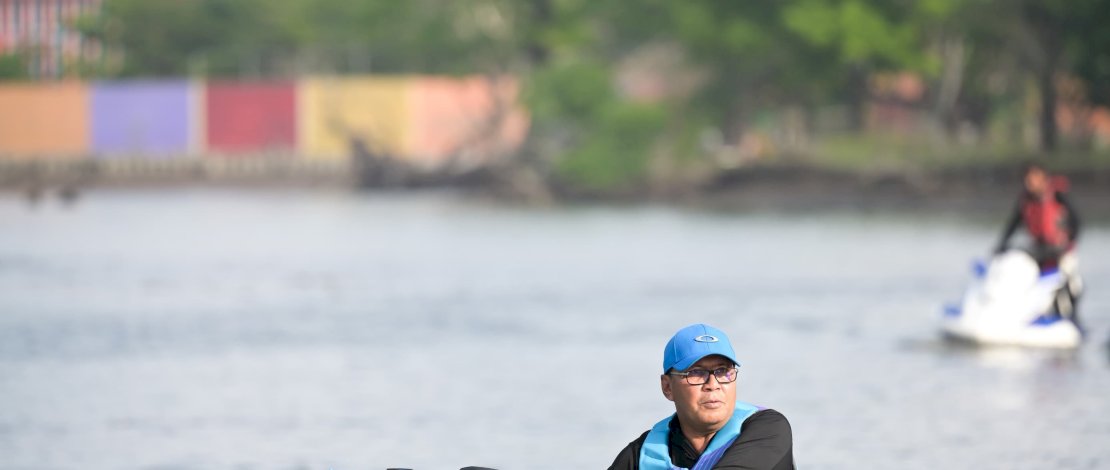 Akhir Pekan! Danny Naik Jetski hingga Santap Ikan di Kampung Nelayan Barombong