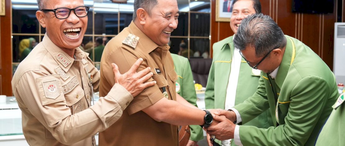 Kerukunan Keluarga Luwu Raya Undang Pj Gubernur Bahtiar Beri Ceramah Soal Sejarah Sulsel Kerukunan Keluarga Luwu Raya Undang Pj Gubernur Bahtiar Beri Ceramah Soal Sejarah Sulsel