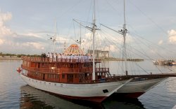 Pakai Dua Perahu Phinisi, Begini Formasi Pelantikan Pejabat Pemkot Makassar 