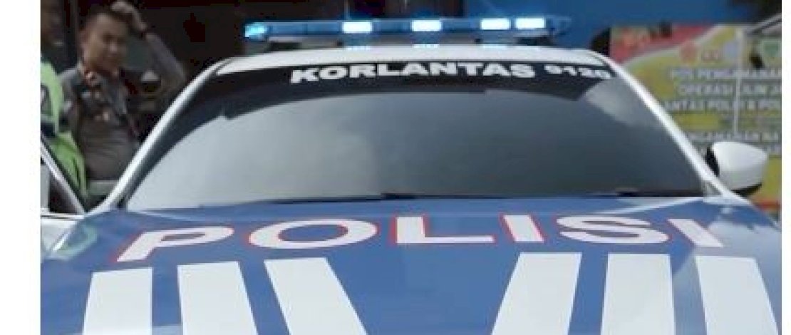 Ganggu Pengguna Jalan, Kapolri Perintahkan Lampu Rotator Ditutup Kaca Film
