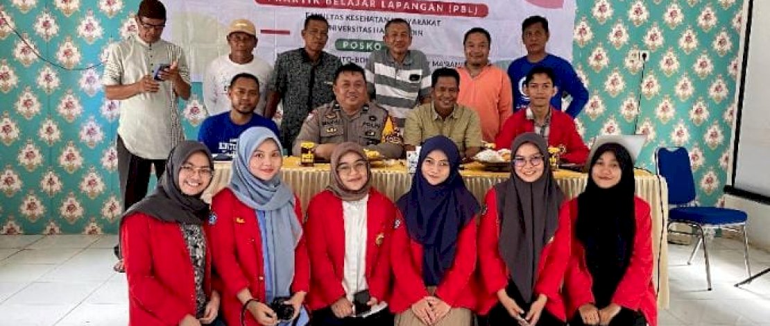 Mahasiswa FKM Unhas Edukasi Produk Daur Ulang Sampah Plastik di Pangkep 